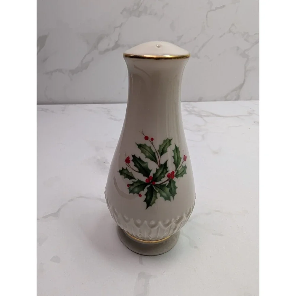 Lenox Holiday Salt & Pepper Shakers Pair Holly Berry Gold Trim USA Porcelain